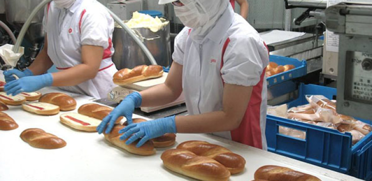 LÀM BÁNH MÌ