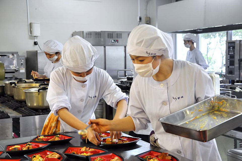Xuất khẩu lao động Nhật Bản